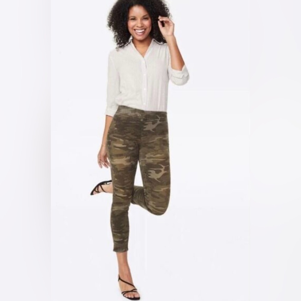 NYDJ  Pull on Skinny Ankle Slit Olive Camo Pants 26W